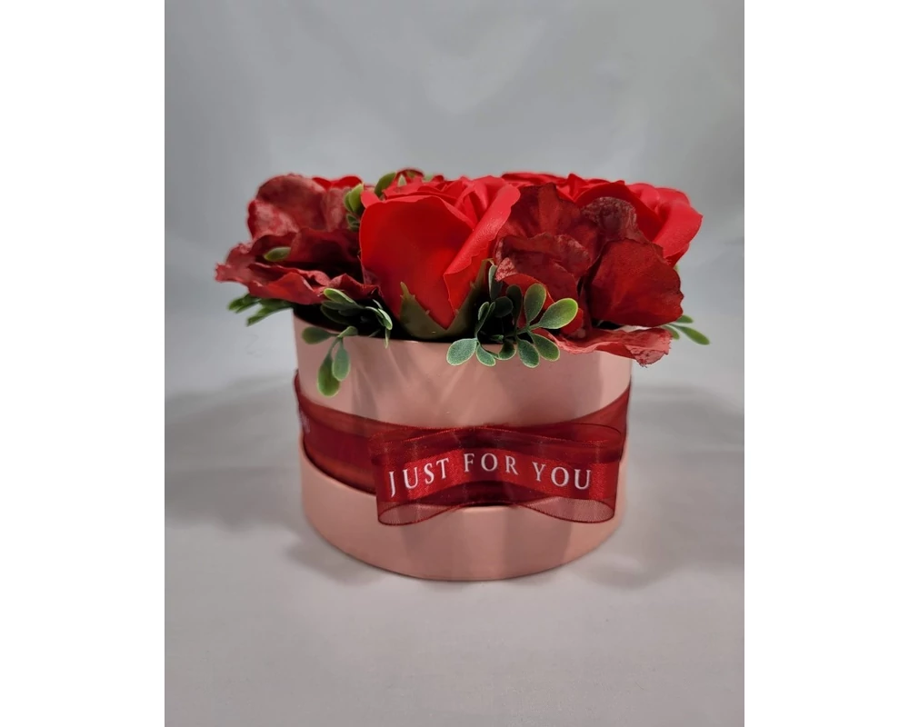 'Just for you' vörös rózsa virágbox